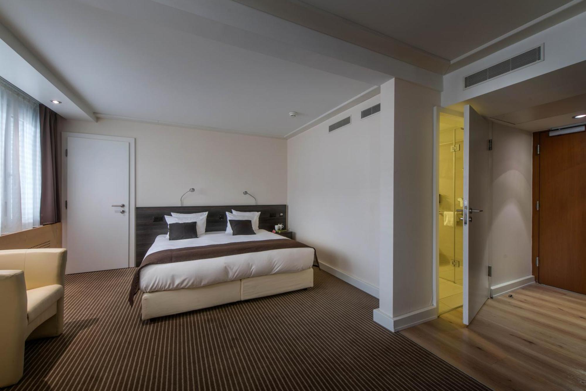 Otel Crowne Plaza By Ihg 4*
