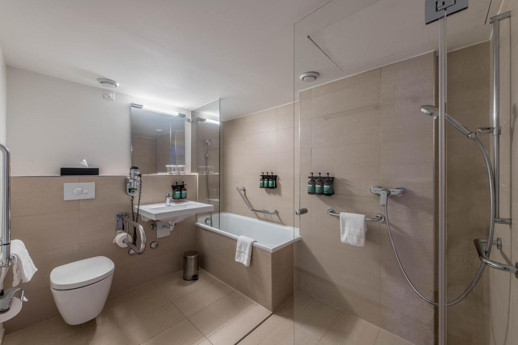 Otel Crowne Plaza By Ihg Zürih