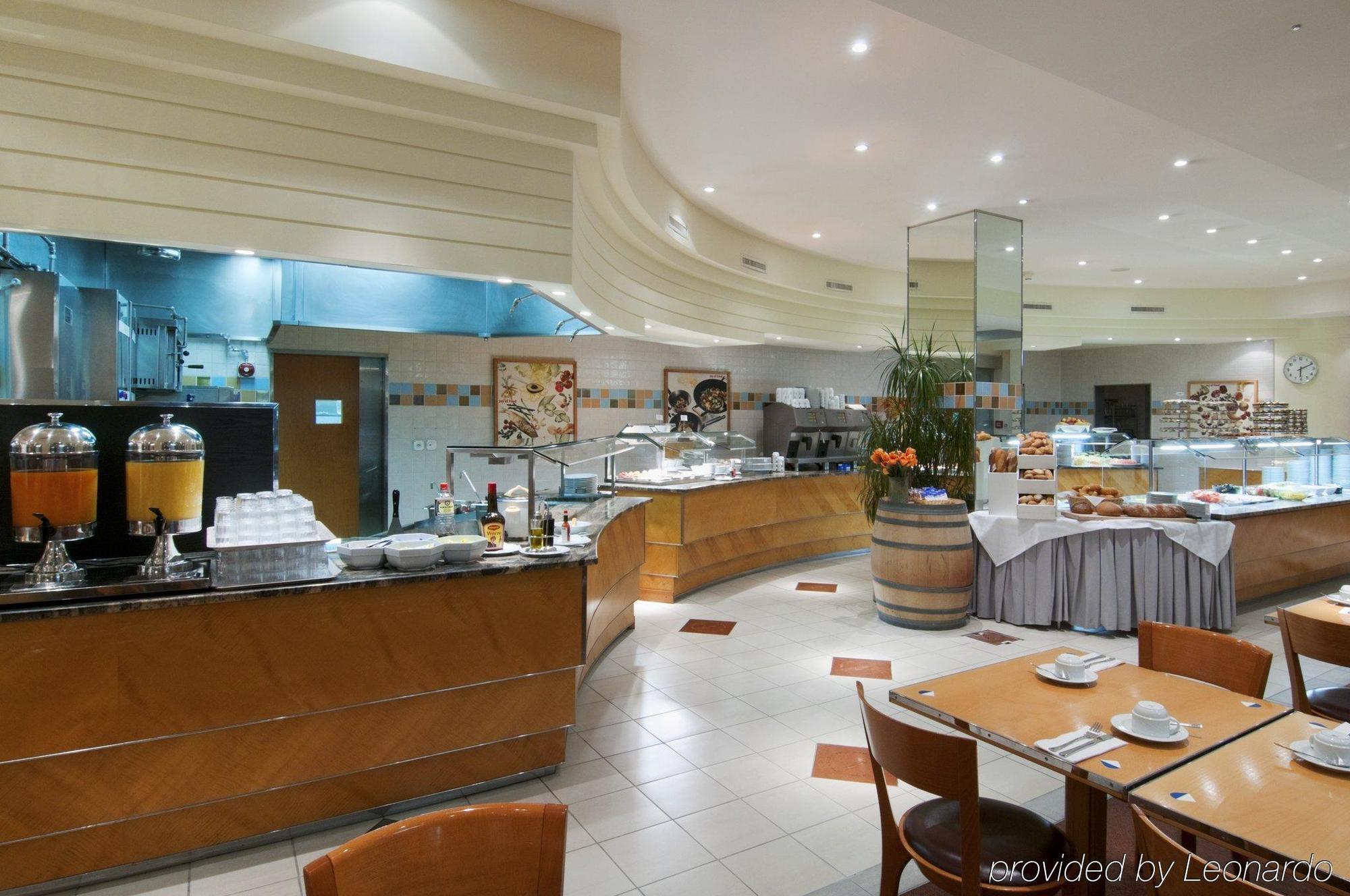 Crowne Plaza By Ihg Otel 4*