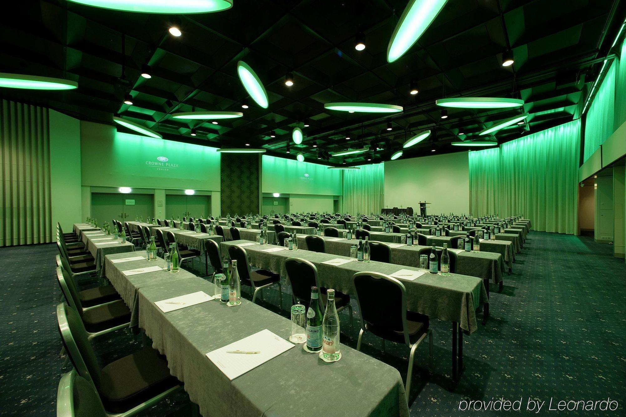 Crowne Plaza By Ihg Otel