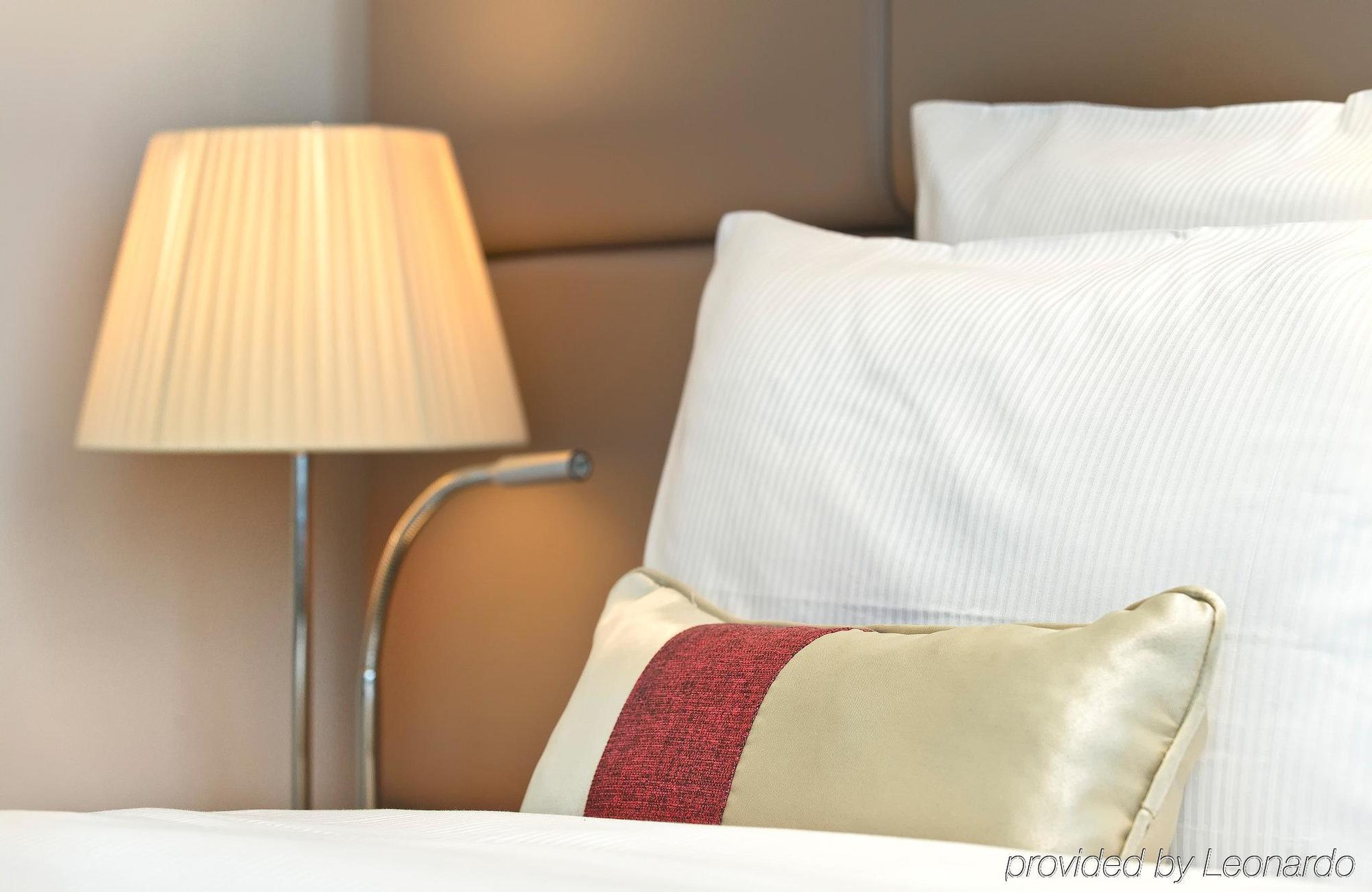 Crowne Plaza By Ihg Otel Zürih