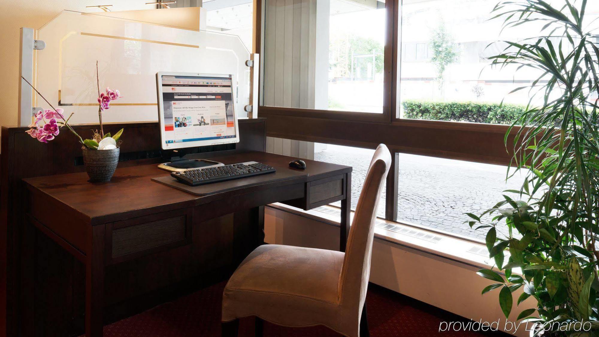 Crowne Plaza By Ihg Otel Zürih